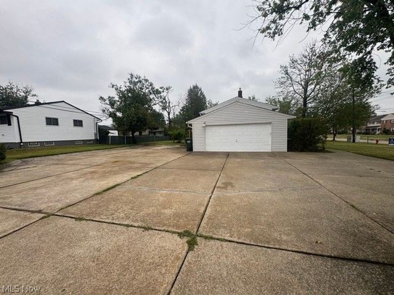 24051 Columbus Road, Bedford Heights, OH 44146 Photo 6
