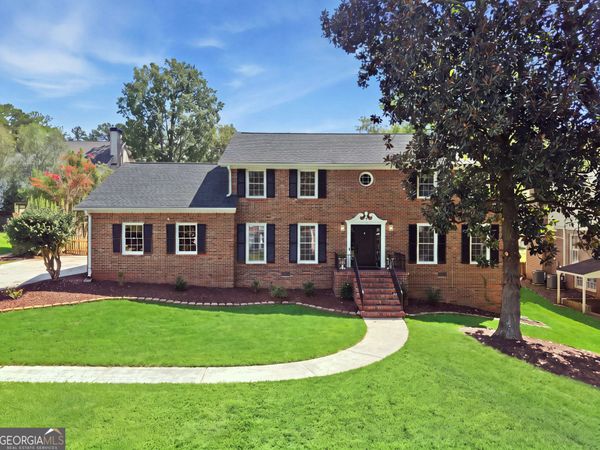 5157 Lakesprings Drive, Atlanta, GA 30338