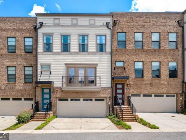 1049 Brandsford Street NW, Unit #27-01, Atlanta, GA 30318