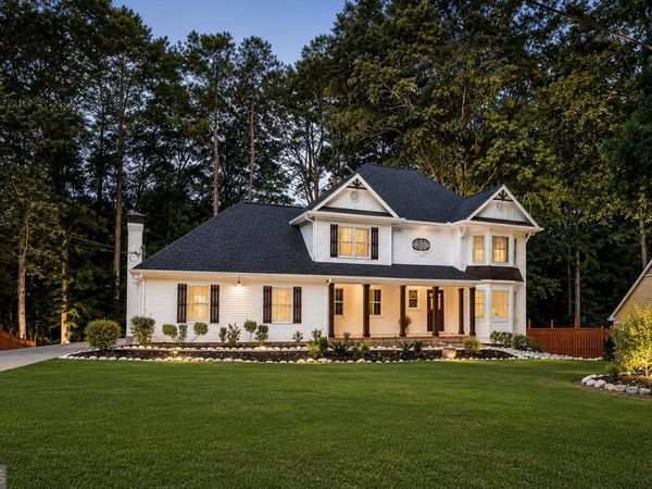 557 Daisy Nash Drive SW, Lilburn, GA 30047
