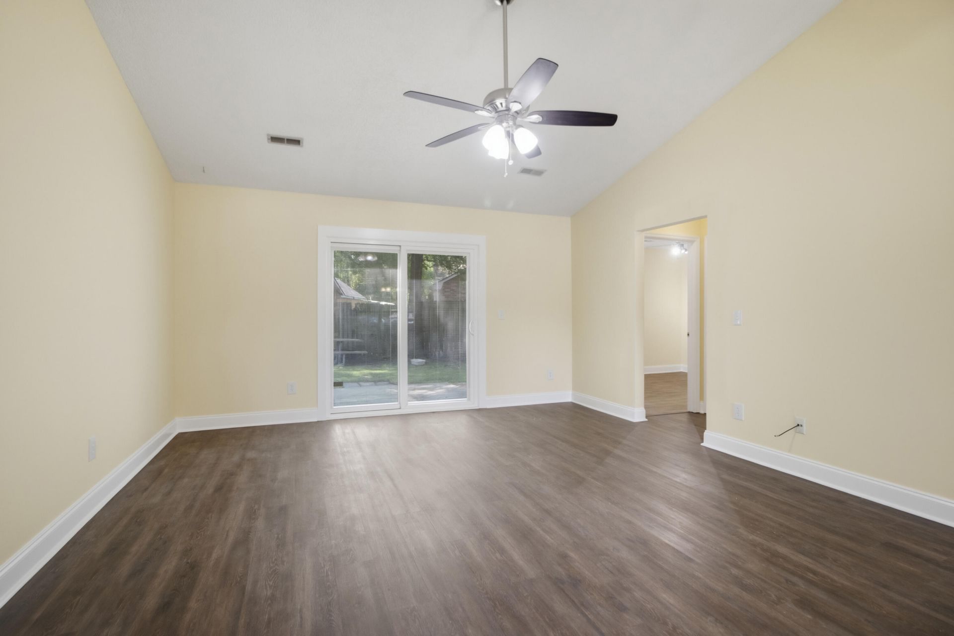 9010 Blitzen Court Photo 12