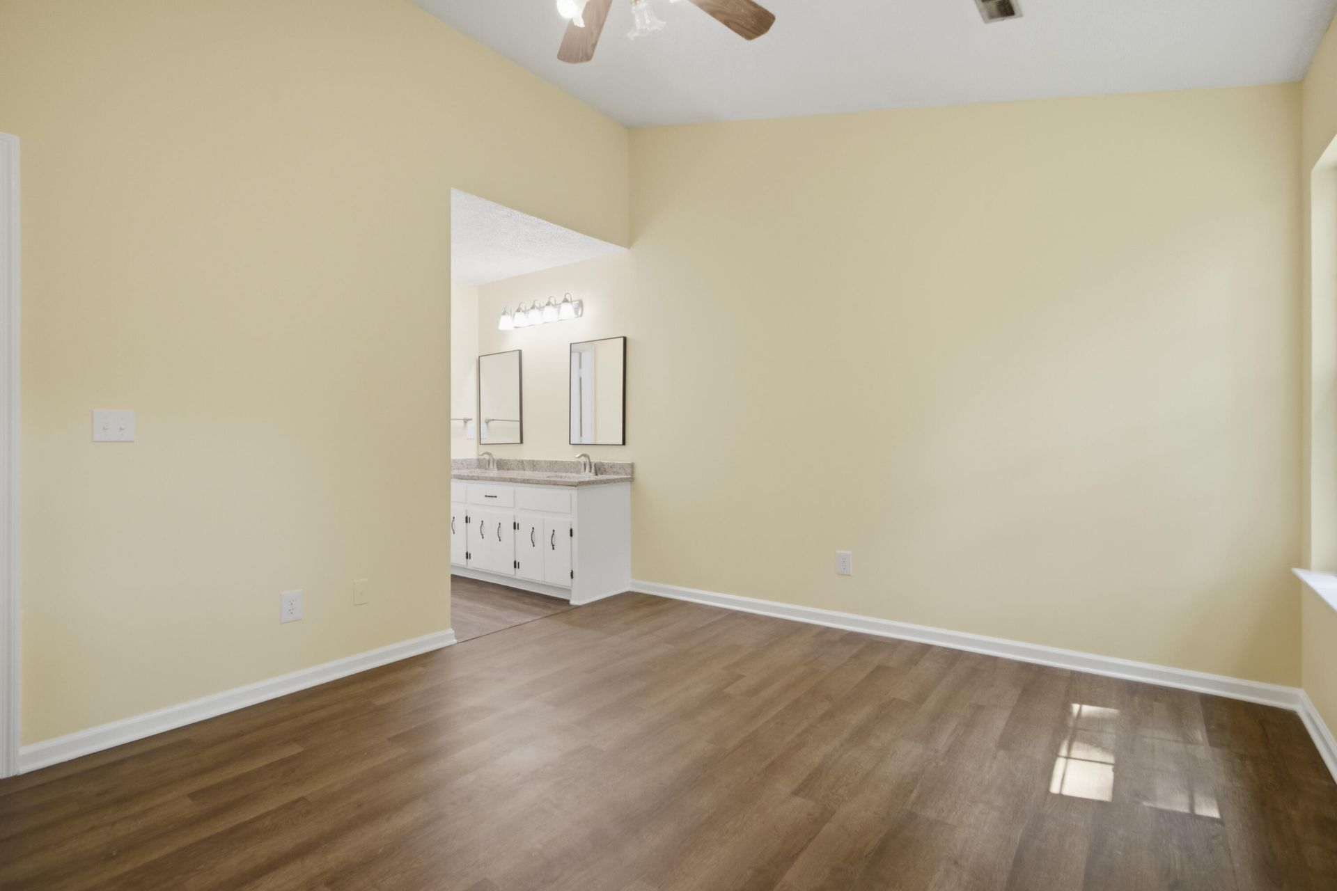 9010 Blitzen Court Photo 28