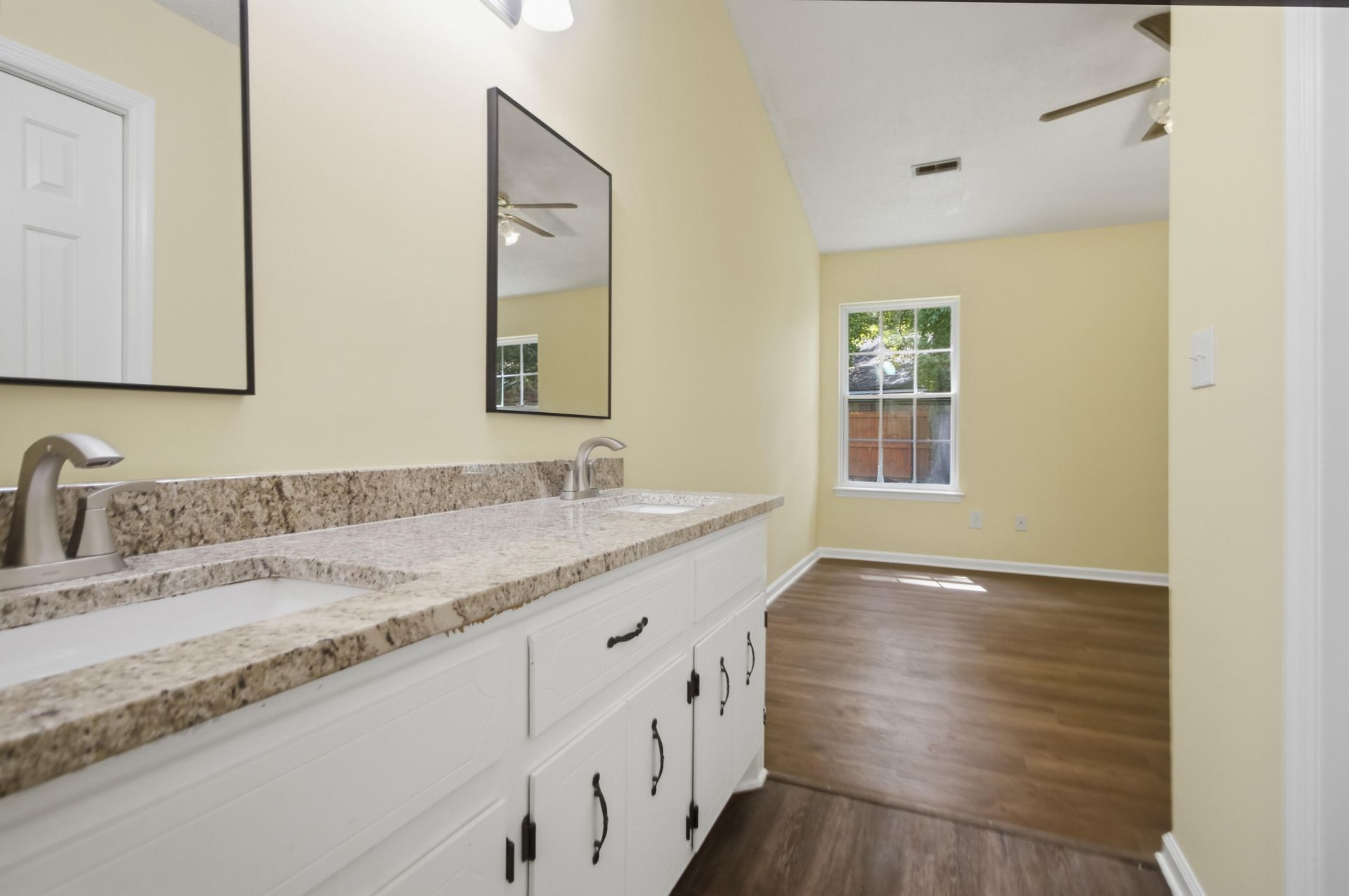 9010 Blitzen Court Photo 30