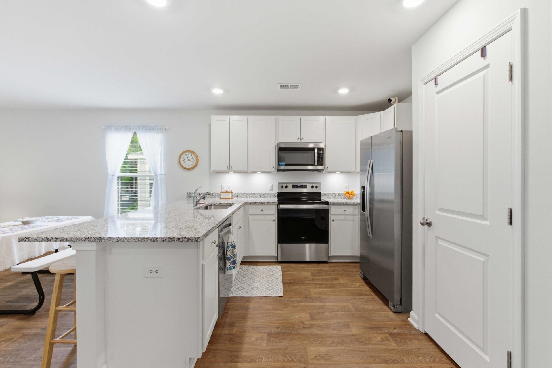 126 Congaree Court Photo 6