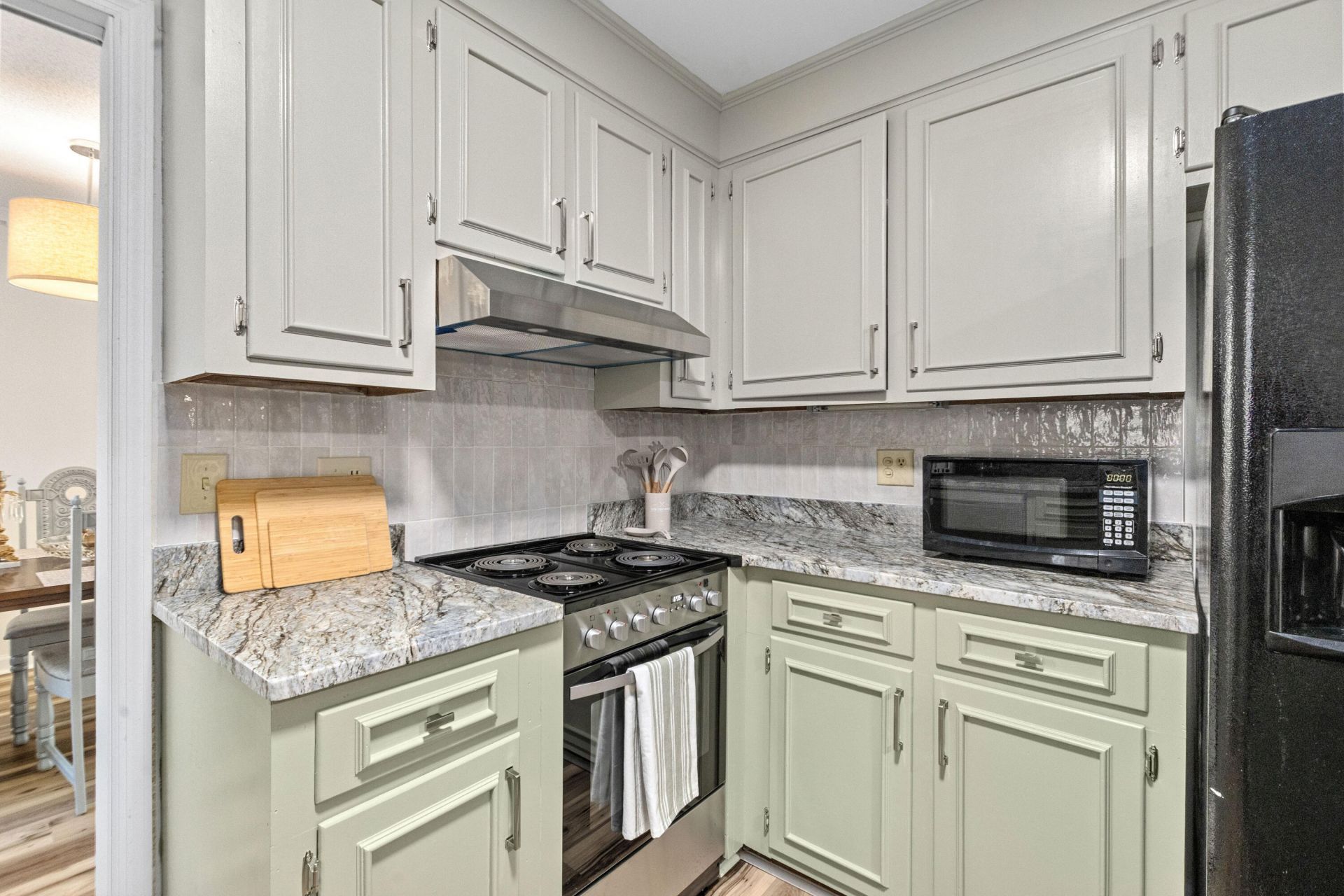 8113 Waltham Road Photo 10