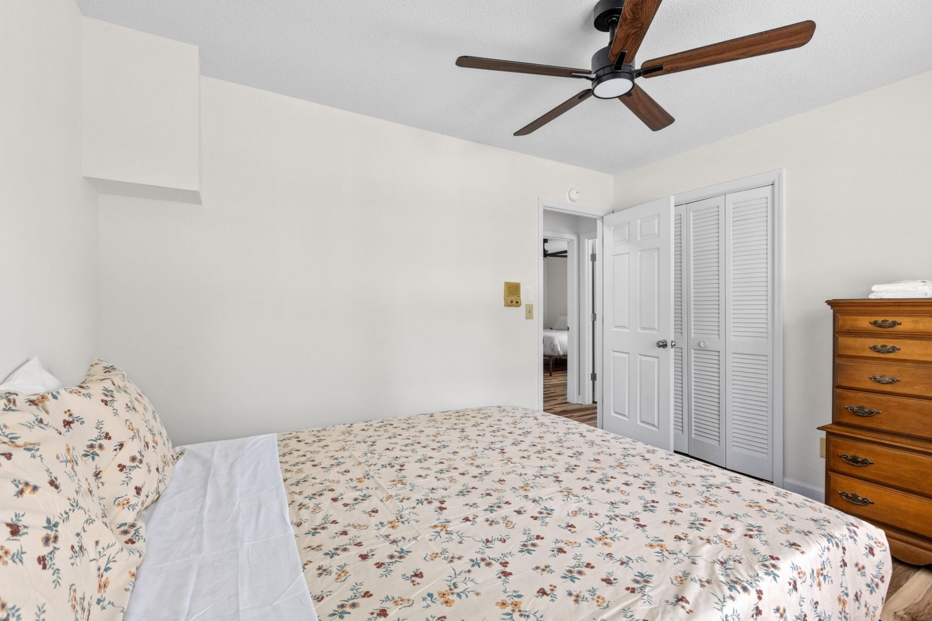 8113 Waltham Road Photo 15