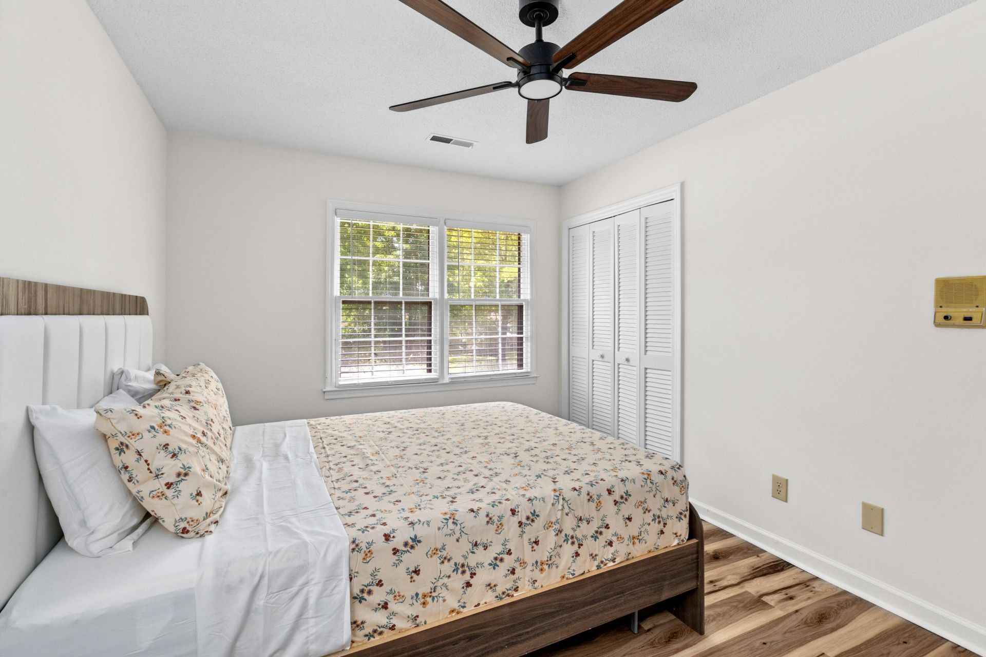 8113 Waltham Road Photo 17