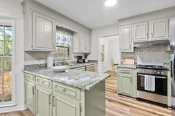 8113 Waltham Road photo 4
