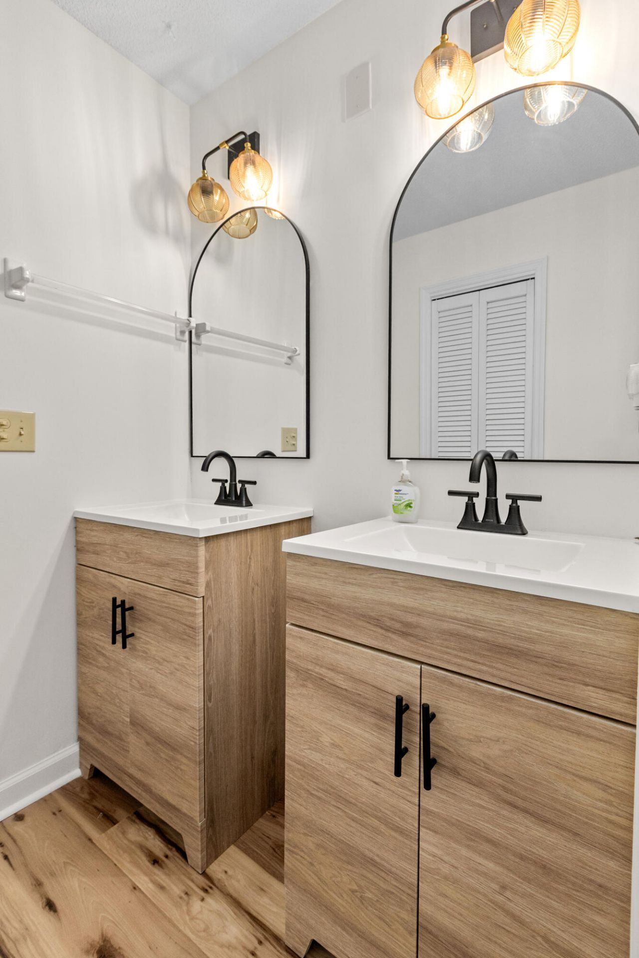 8113 Waltham Road Photo 22