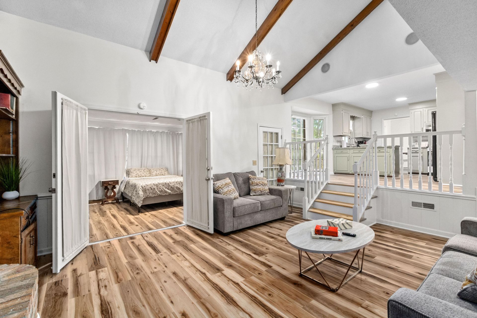 8113 Waltham Road Photo 26