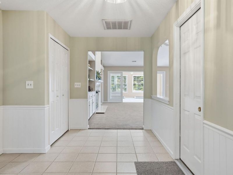 218 Lisa Ann Drive, Huron, OH 44839 Photo 3