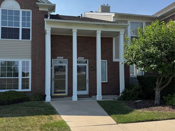 45562 Warwick Drive , Macomb Township, Mi 48044