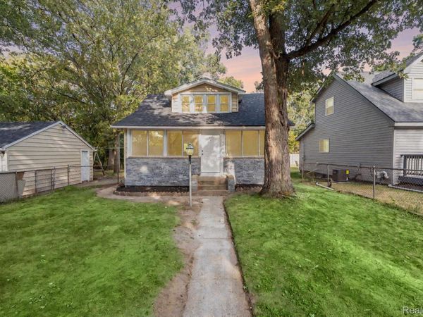 23248 Helen Street , Southfield, Mi 48033