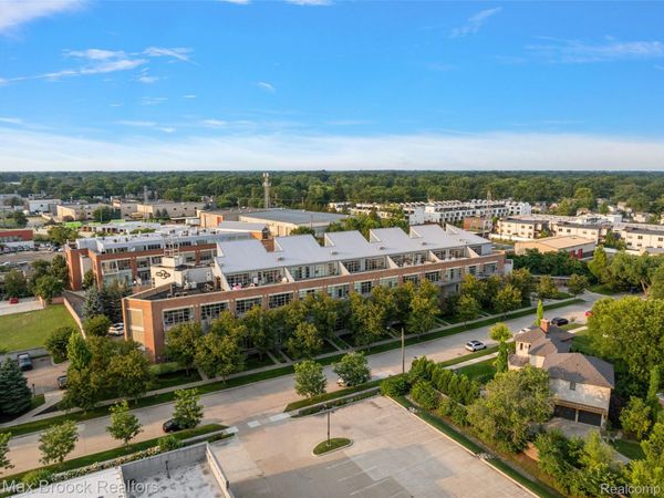 333 E Parent Avenue , Unit 15, Royal Oak, Mi 48067