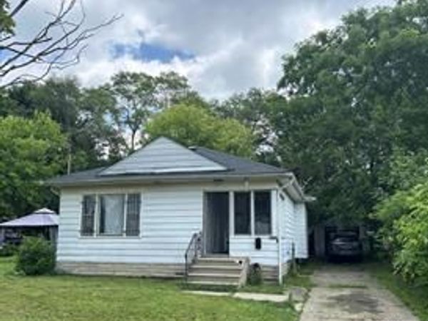 4520 Edwards Avenue , Flint, Mi 48505