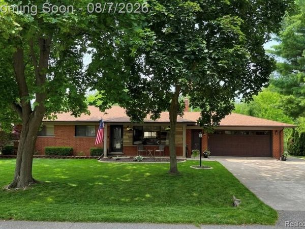 7481 Flickinger Drive, Shelby Township, Mi 48317