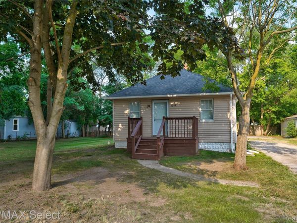 2046 Lambden Road , Flint Township, Mi 48532