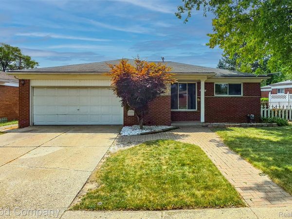 5026 Gerald Street , Warren, Mi 48092