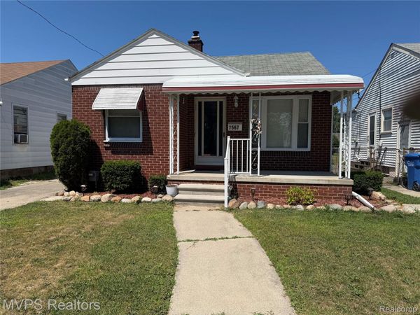 7567 Timken Avenue, Warren, Mi 48091