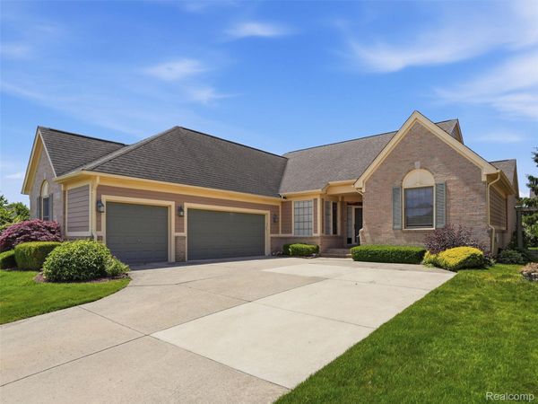 59759 Glacier Ridge , Washington Township, Mi 48094