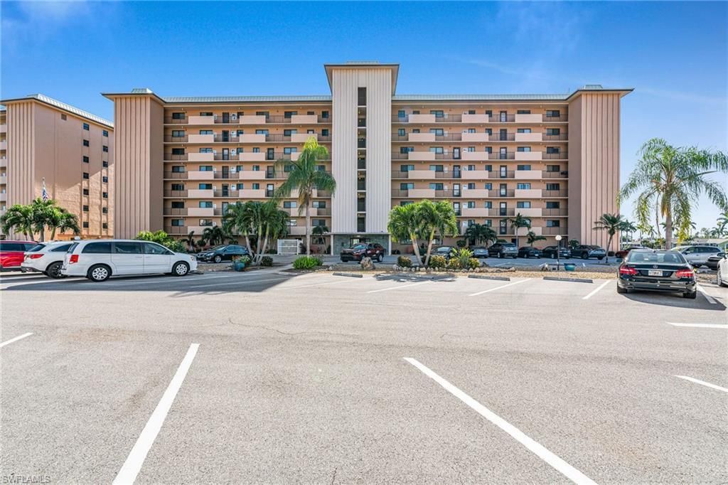 4260 SE 20th Pl , Unit 401, Cape Coral, FL 33904 Photo