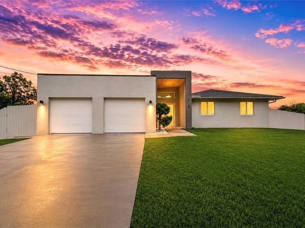 1116 Jefferson AVE , LEHIGH ACRES, FL 33936