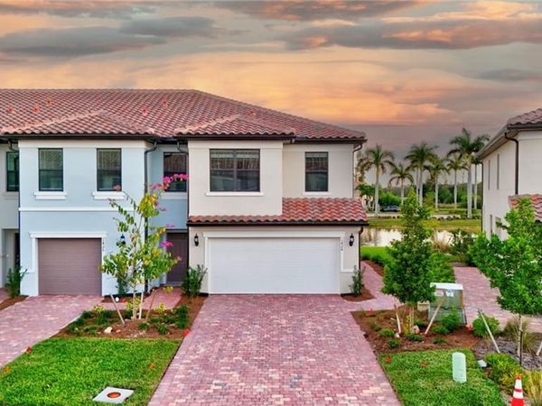 1424 Weeping Willow CT, CAPE CORAL, FL 33909