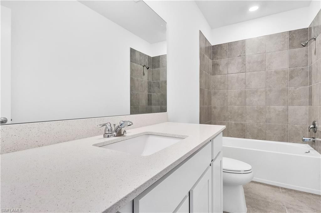 1424 Weeping Willow Ct, Cape Coral, FL 33909 Photo