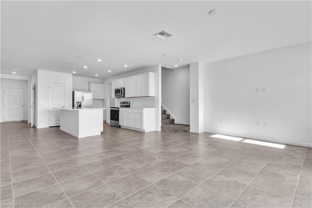 1424 Weeping Willow Ct, Cape Coral, FL 33909 Photo