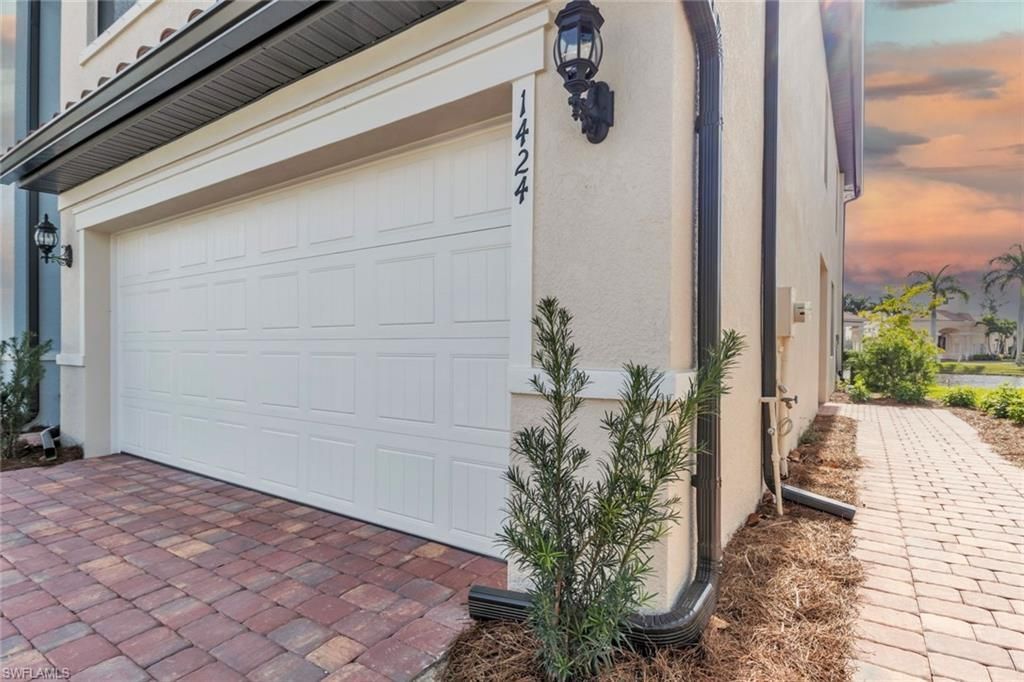 1424 Weeping Willow Ct, Cape Coral, FL 33909 Photo