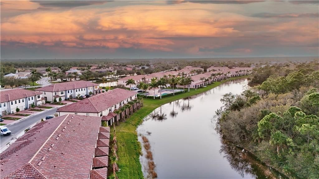 1424 Weeping Willow Ct, Cape Coral, FL 33909 Photo