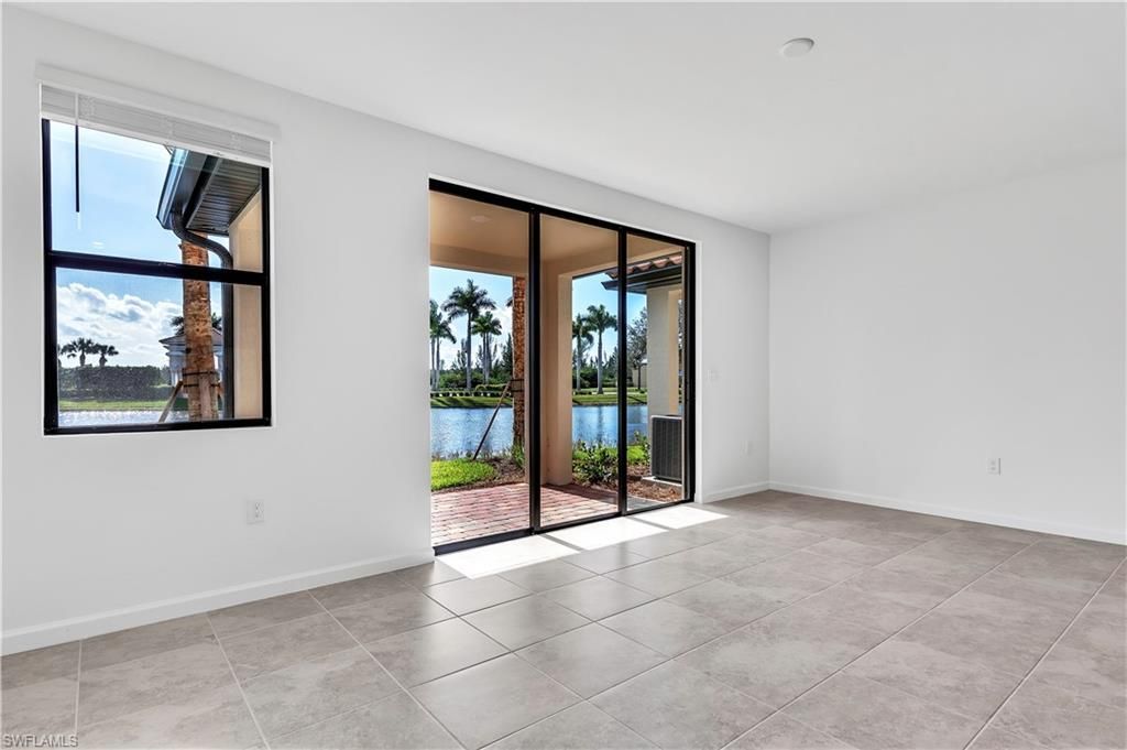 1424 Weeping Willow Ct, Cape Coral, FL 33909 Photo