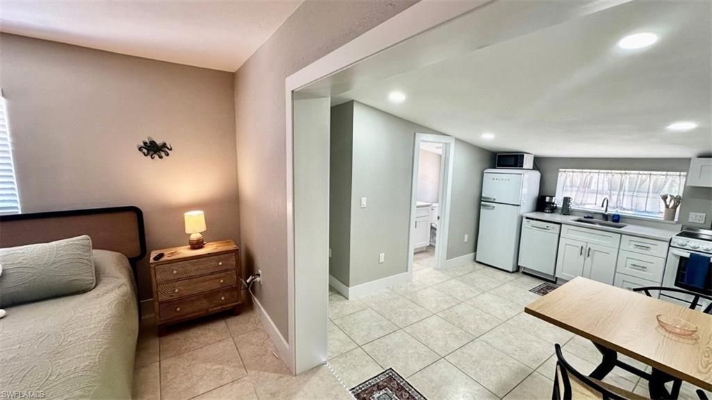 228 Fairweather Ln, Fort Myers Beach, FL 33931 Photo