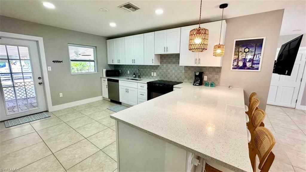 228 Fairweather Ln, Fort Myers Beach, FL 33931 Photo