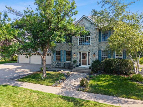 1484 Riverbluff Drive , Hastings, MN 55033