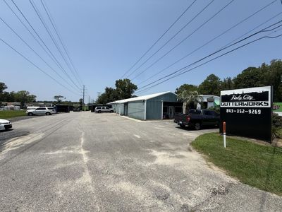 7395 Cross County Road, North Charleston, SC 29418