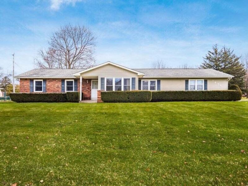 1438 Brenthaven Drive, Columbus, OH 43228 Photo 2