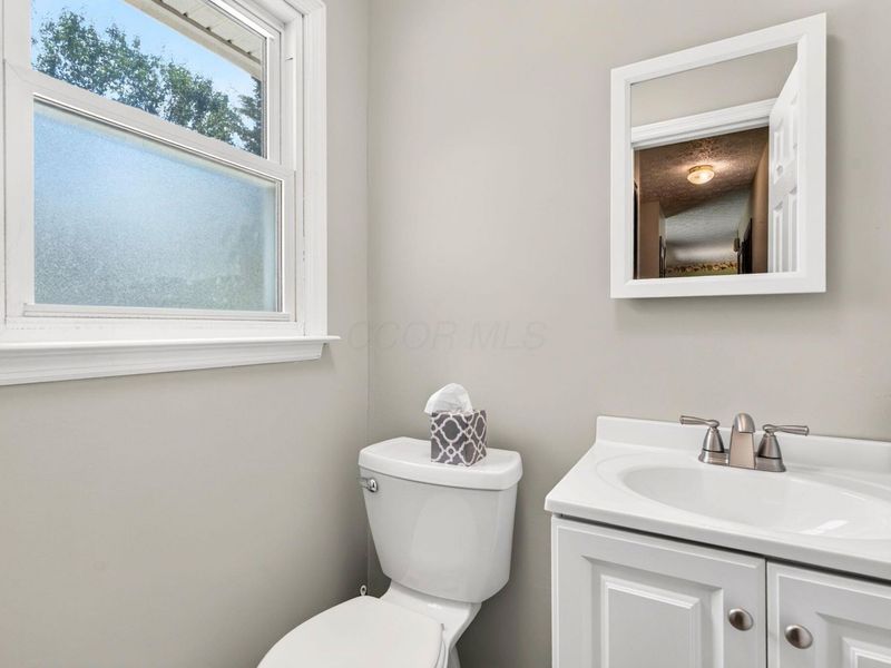 1438 Brenthaven Drive, Columbus, OH 43228 Photo 20