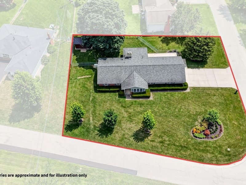 1438 Brenthaven Drive, Columbus, OH 43228 Photo 4