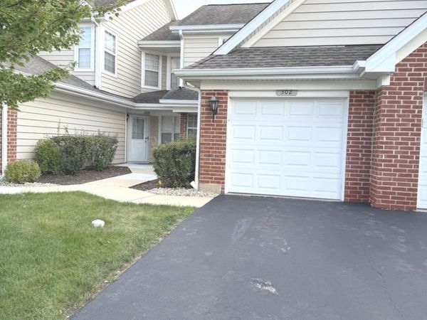 Unit 302, Schaumburg, IL 60194
