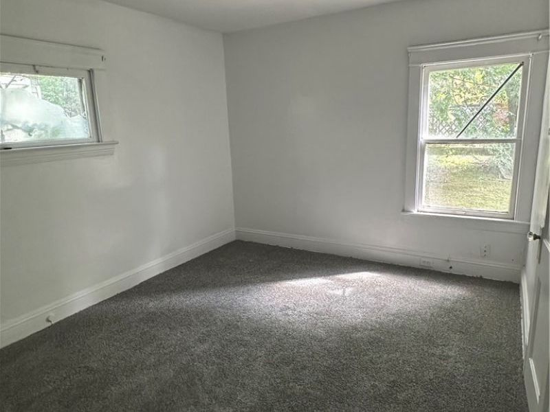 9724 Hilgert Drive, Cleveland, OH 44104 Photo 11