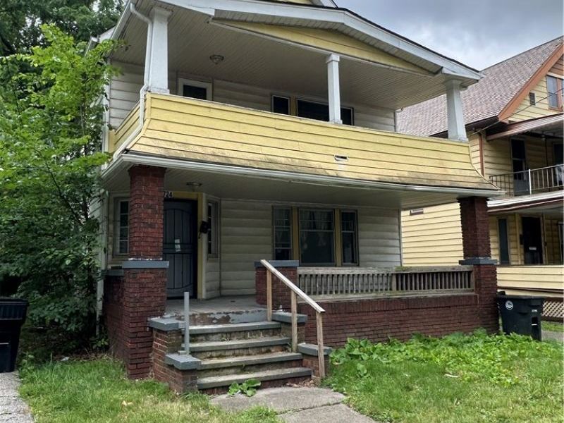 9724 Hilgert Drive, Cleveland, OH 44104 Photo 3