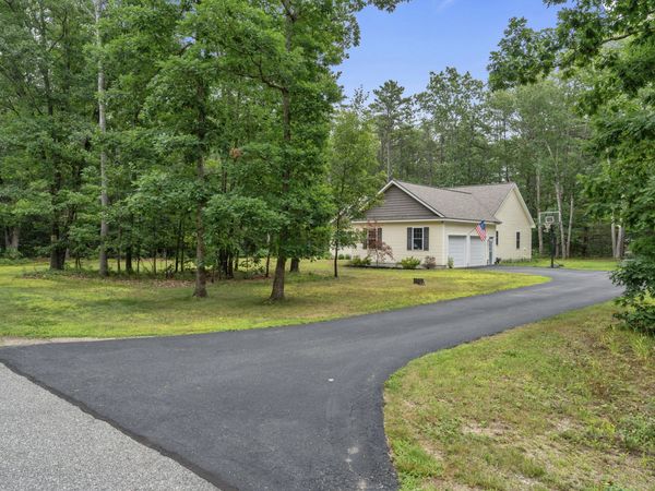 4 Huckleberry Lane, Kennebunk, ME 04043