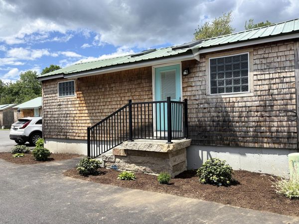40 Shorebreezes Lane, Unit 40, Kennebunk, ME 04043