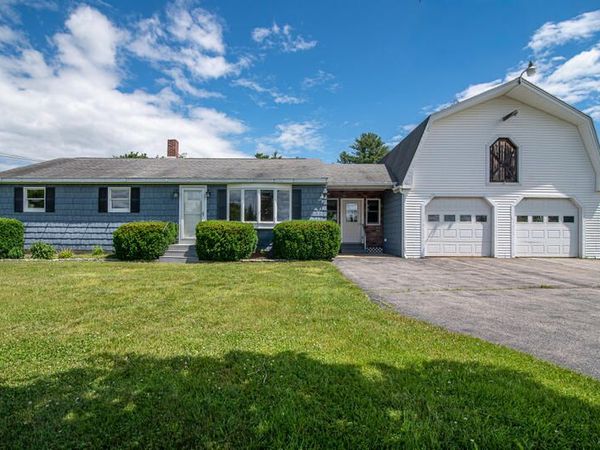 976 South Street, Dayton, ME 04005