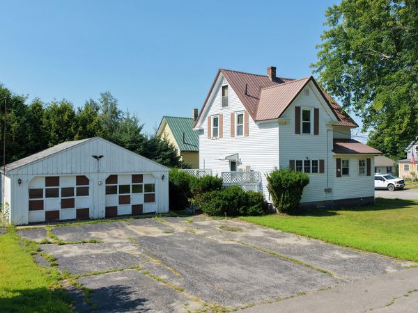 25 Birch Street , East Millinocket, ME 04430