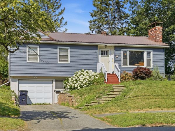 316 Fern Street , Bangor, ME 04401