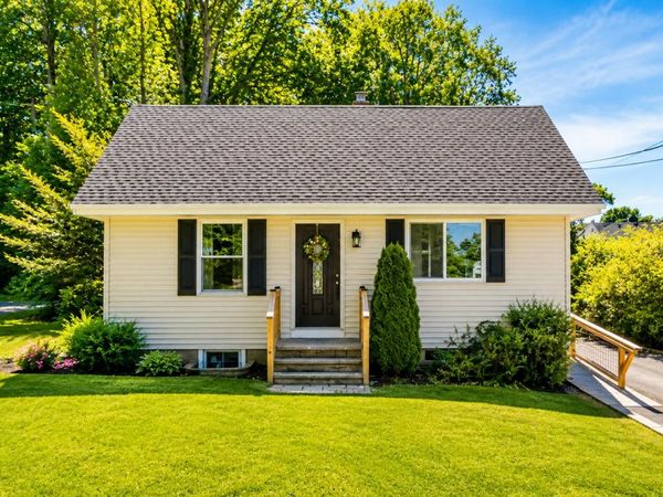 11 Idaho Street , Portland, ME 04103
