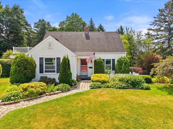 118 Poplar Street , Bangor, ME 04401
