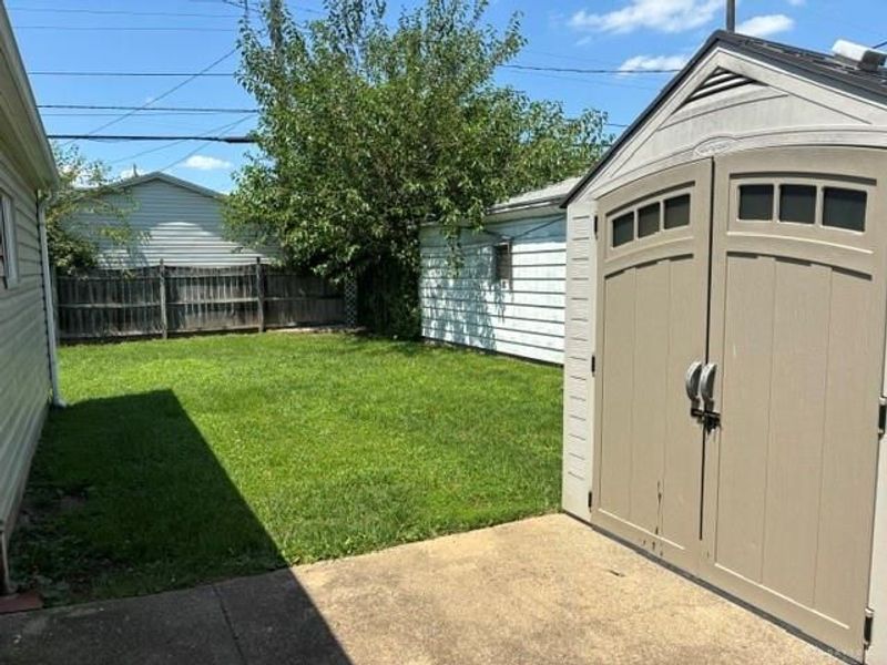 5029 Pensacola Boulevard, Moraine, OH 45439 Photo 14